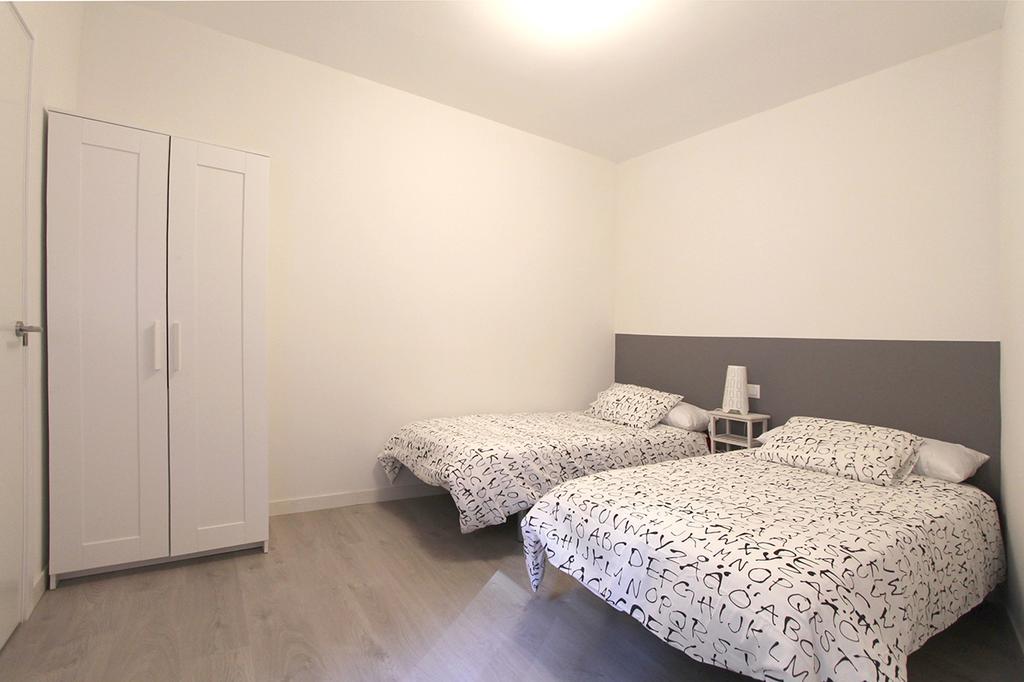Apartamentos Dali مدريد الغرفة الصورة