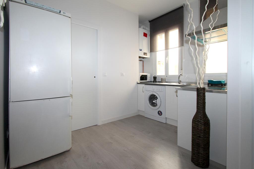 Apartamentos Dali مدريد الغرفة الصورة